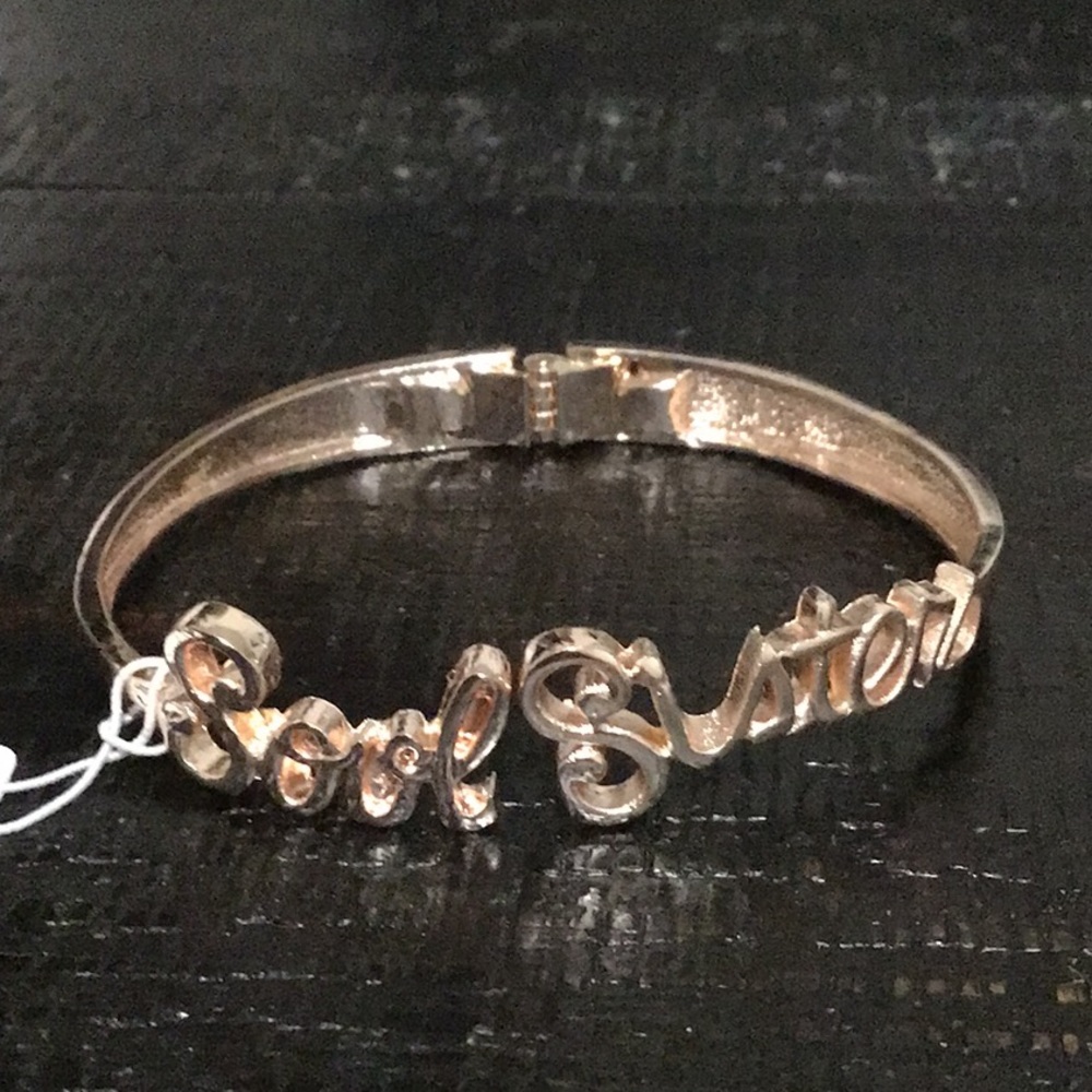 NWT Charming Charlie Rose Gold Tone Soul Sisters Bracelet!